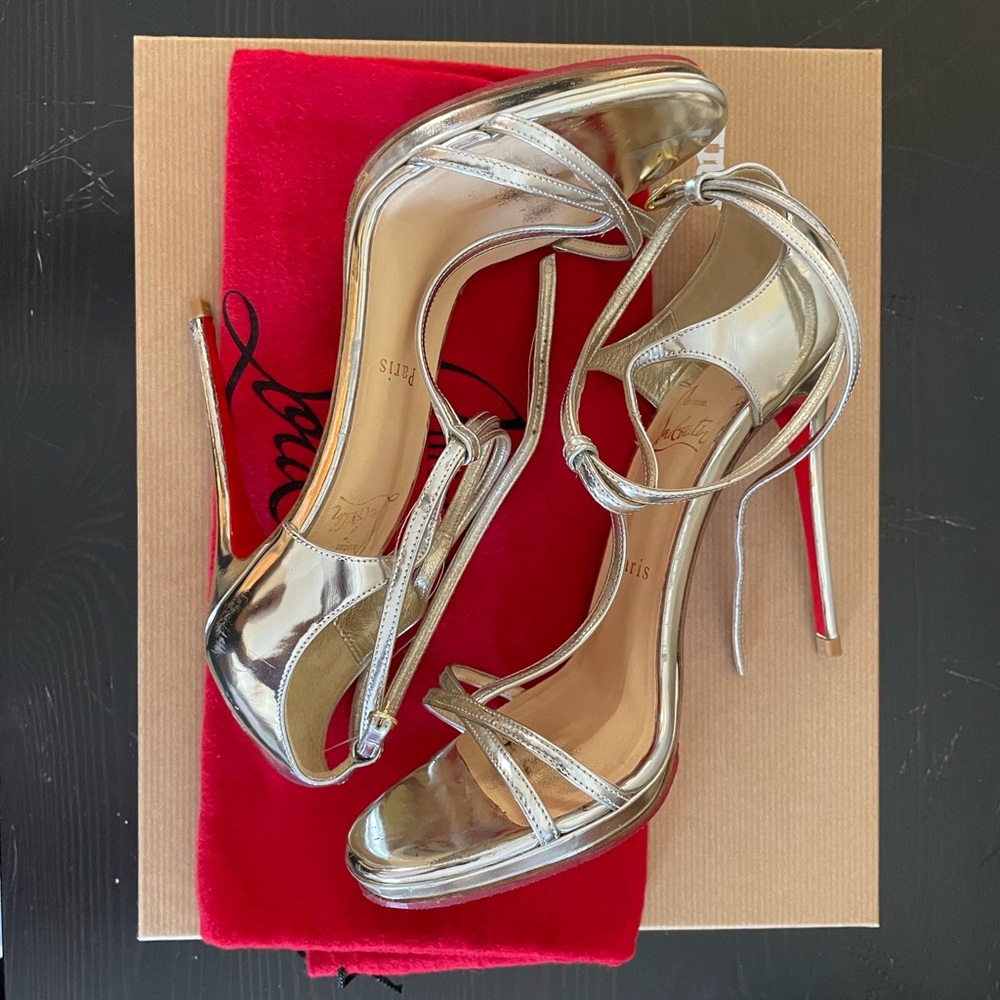 Christian Louboutin Benedetta 120 Specchio, Light Gold, Size 38